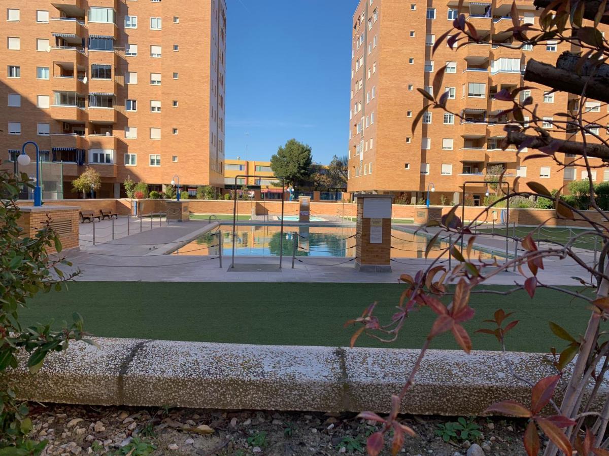 Apto Alma Parking Y Piscina Gratis Saragozza Esterno foto